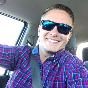 Meet your Posher, Lloyd